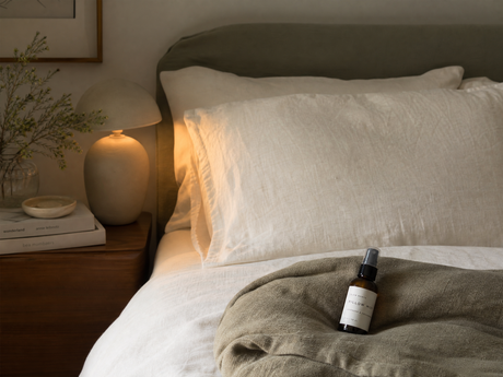 Best Essential Oils for a Bedtime Linen Spray — the Last Thing You Do Before the Lamp Goes Off